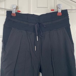 LuluLemon Capri Joggers